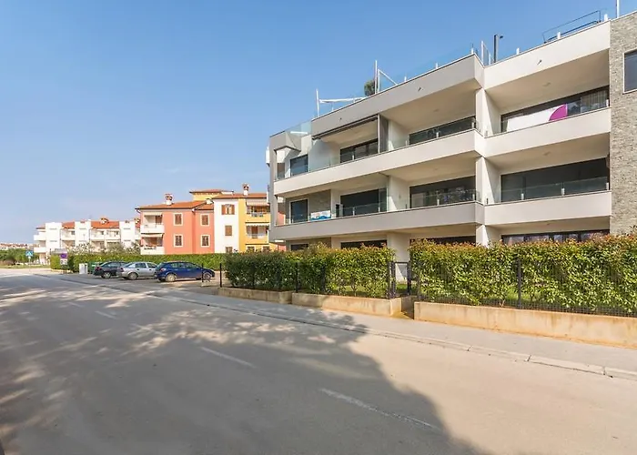 Lux Gostinjska kuća