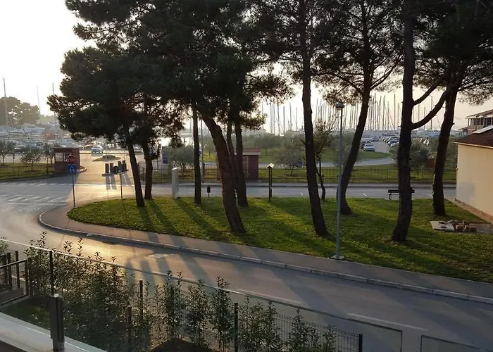 Lux Πανσιόν Novigrad Istria